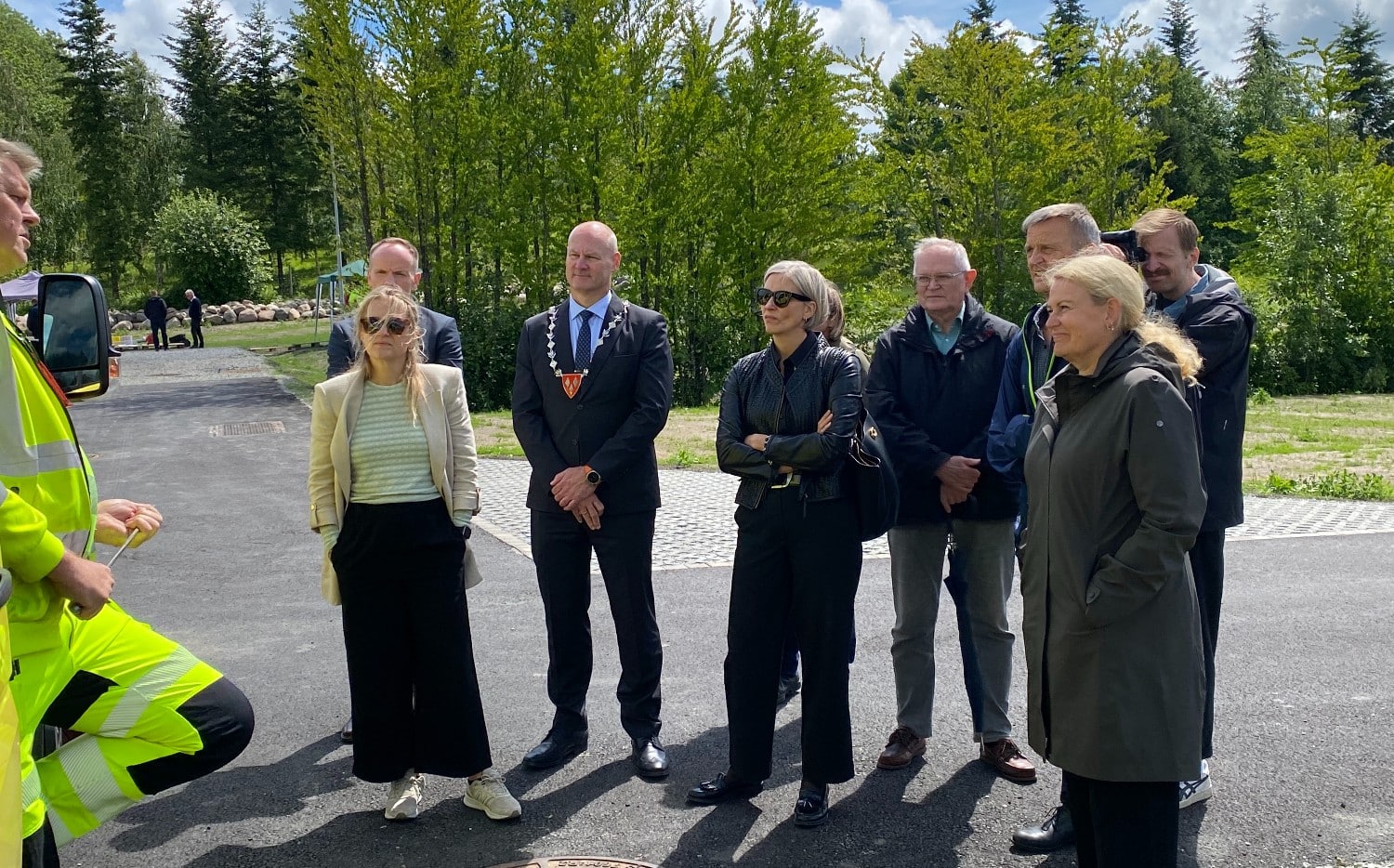 prominente gjester ved åpning av vannsenteret